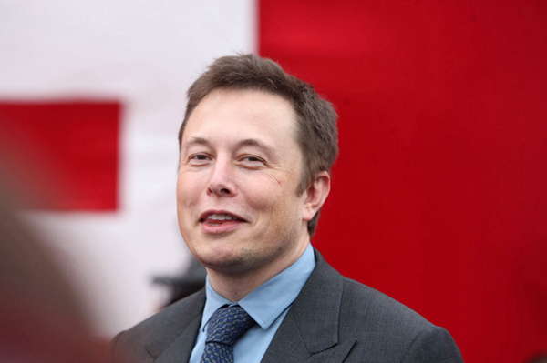 马斯克、特斯拉 (图片来源图虫:已授站长之家使用) 马斯克、特斯拉