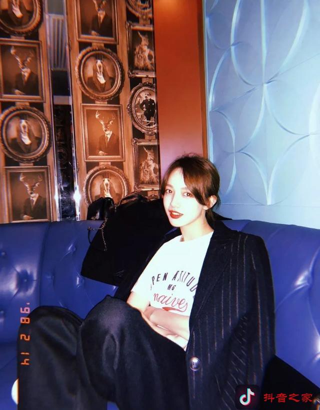 抖音里面热门视频牌照技巧