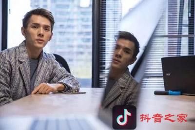 抖音上最火的男人，1400多万女人每天等他更新！