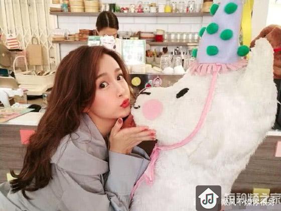 张子萱抖音泄露一秘密，网友: 这狗粮吃的猝不及防！